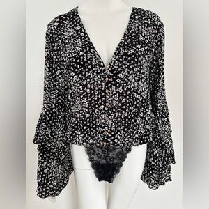 Intimately Free People Ditsy Bodysuit Top Womens M Black Floral Bell Sleeve